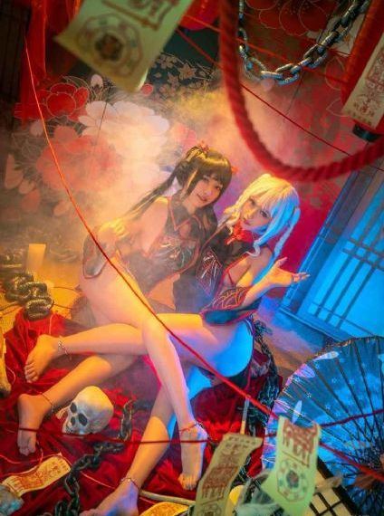 欧美图片偷拍_无删减在线播放